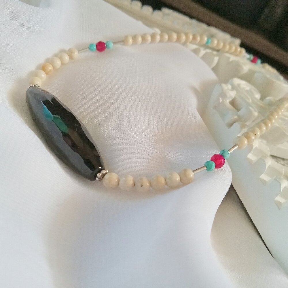 Black Onyx and Natural Howlite Beaded Necklace